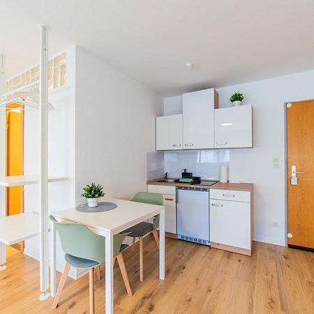Modern Und Renoviert Apartment Nuremberg Bagian luar foto